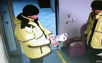 Двух чоповцев задержали за кражу подарков для больных детей